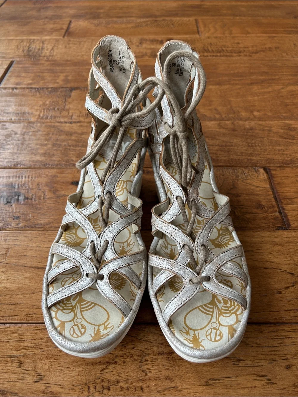 Fly London Yuke Wedge Heel Lace Up Gladiator Sandals Metallic Leather Size 38